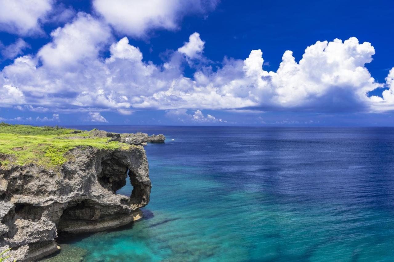 Kariyushi Condominium Resort Yomitan Ryukyu Tabikan In Zampamisaki Esterno foto